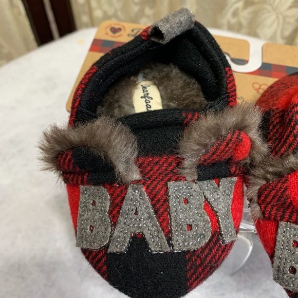 NEW BABY DEARFOAM BABY BEAR SLIPPERS- SZ 6-9 MONTHS - Picture 3 of 3